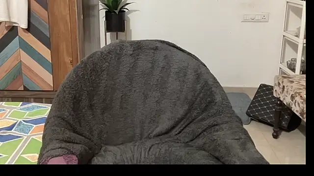 MakeMeAwareAah's cam snapshot