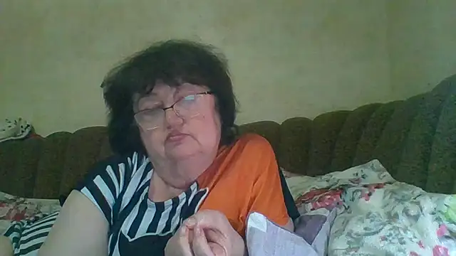 MilaSky5303's cam snapshot