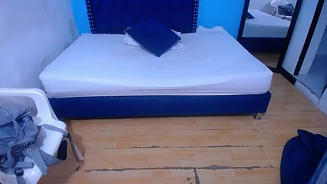 kinky_redhead18's cam snapshot