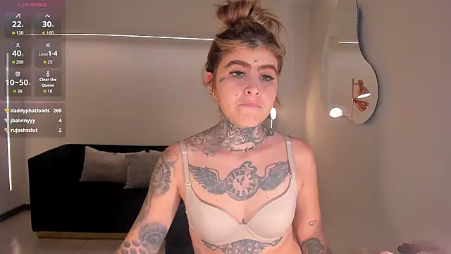 CarlaBrunni's cam snapshot