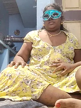 divyatamil143's cam snapshot