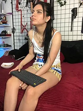 1lovelygirls live sex cam