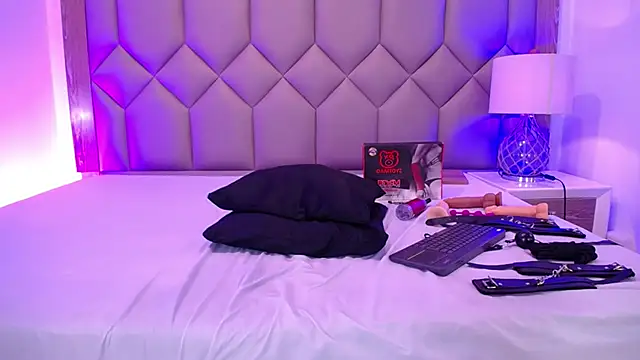 PamelaaPonce live sex cam