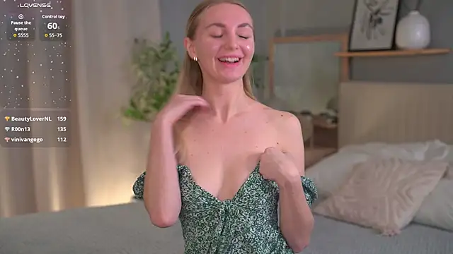 Carollllina's cam snapshot