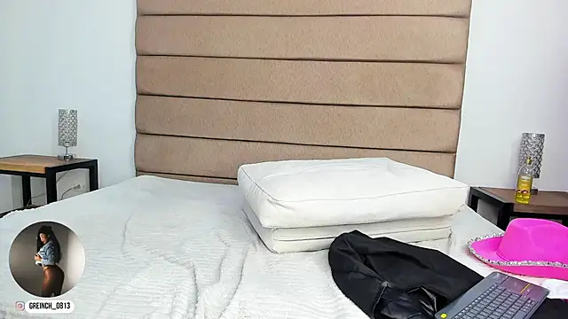 sally_rosses's cam snapshot