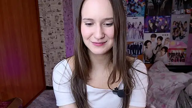 LucyRose3's cam snapshot