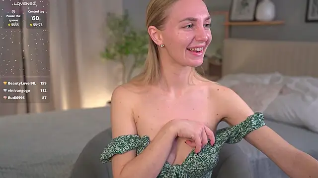 Carollllina's cam snapshot