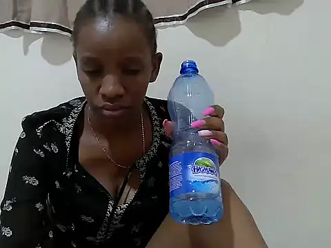 prettybeee's cam snapshot