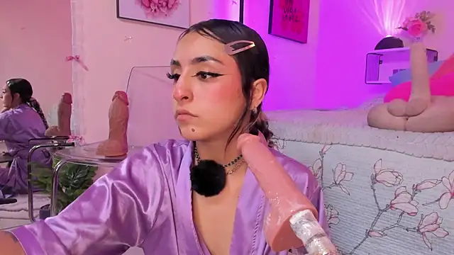 MaveParks_'s cam snapshot