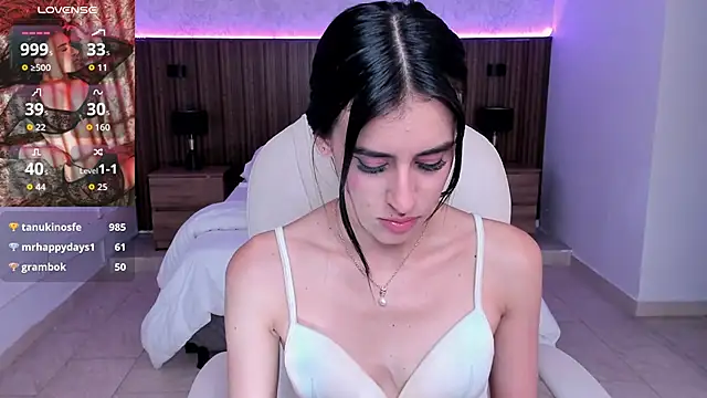 karlaa_james's cam snapshot