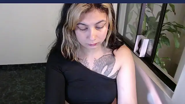 mailer_parsonss's cam snapshot