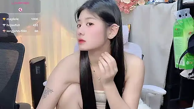 Yvonne-07's cam snapshot