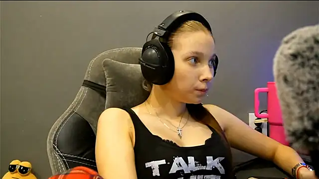 Softixq's cam snapshot