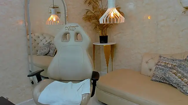 Mai_Bigboobs's cam snapshot