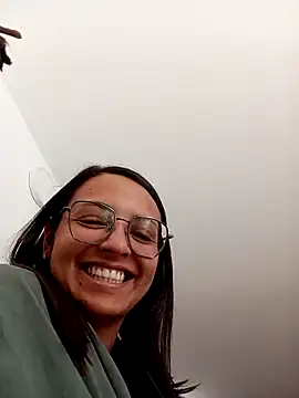 bri_ali's cam snapshot