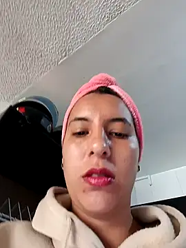 Bonny_Klote live sex cam