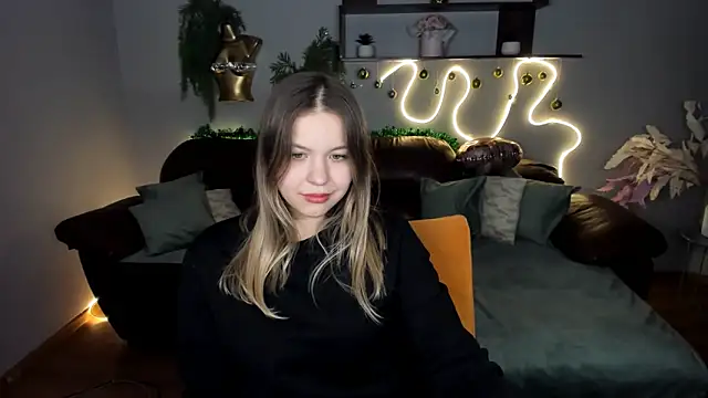 SimaHeaven's cam snapshot