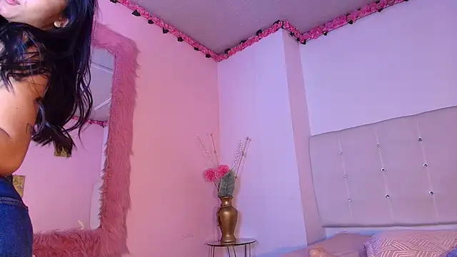 lilyth_bloom's cam snapshot