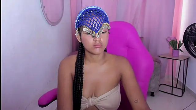 LeilaZahar's cam snapshot