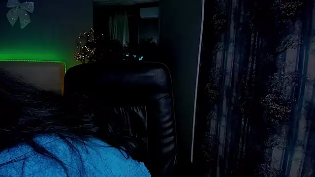 MonaSteele's cam snapshot