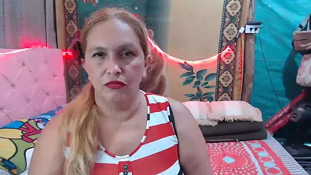 mom_son_dirty live sex cam