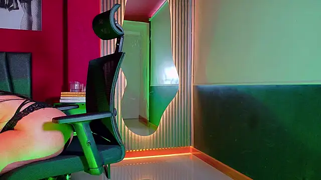 Sunny_River's cam snapshot