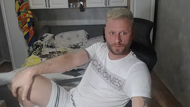 ALEX_BEAUTY2025's cam snapshot