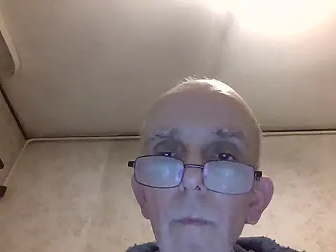 mariusica1@xh's cam snapshot