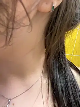 Chloe__Moon live sex cam