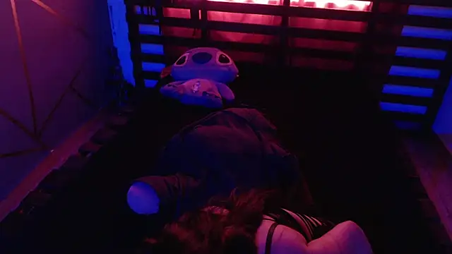 SexyDolly777's cam snapshot