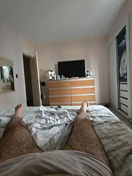 MysterBearMG live sex cam