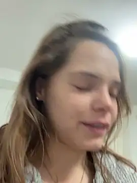 Wildmaca live sex cam