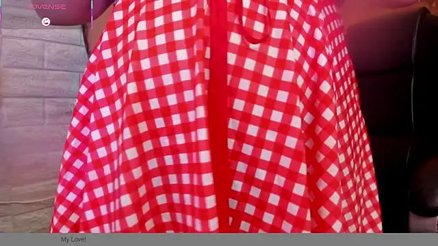 alice__tylor's cam snapshot