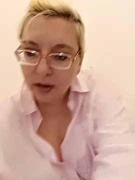 VikaKing's cam snapshot