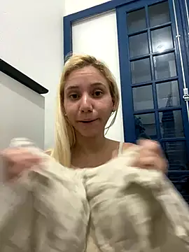 Bruxinha551's cam snapshot