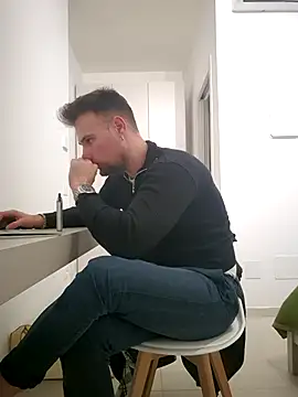 mrlyuis's cam snapshot