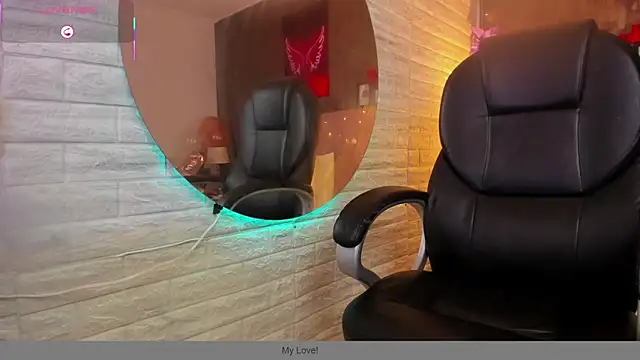 alice__tylor's cam snapshot