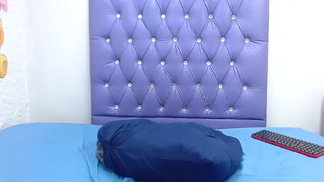 LolaTwerksXX's cam snapshot