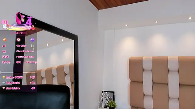 AidaJones's cam snapshot