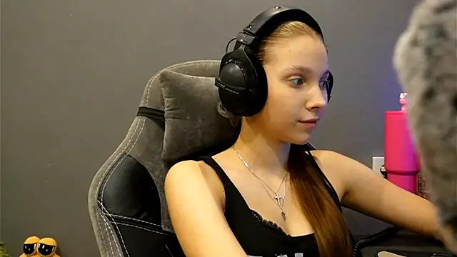 Softixq's cam snapshot