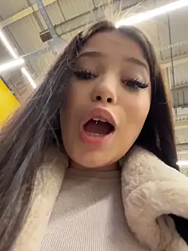 Chloe__Moon live sex cam