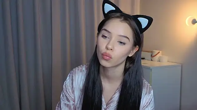 slyshypie's cam snapshot