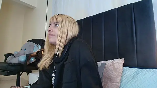 IvyBelle_'s cam snapshot