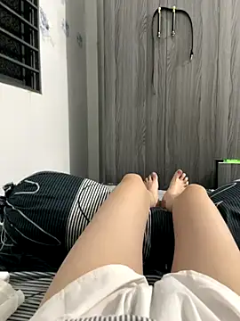 Tranghot19's cam snapshot