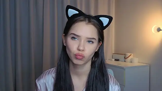 slyshypie's cam snapshot