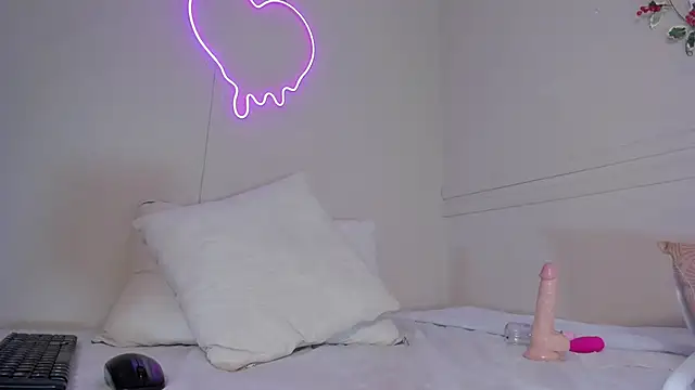 _emily__st's cam snapshot