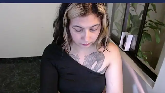 mailer_parsonss's cam snapshot