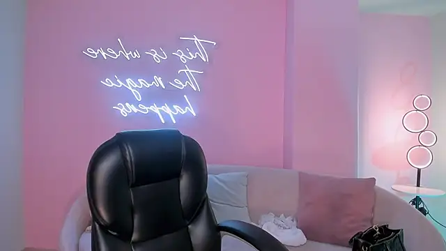 BellaCarteer_'s cam snapshot