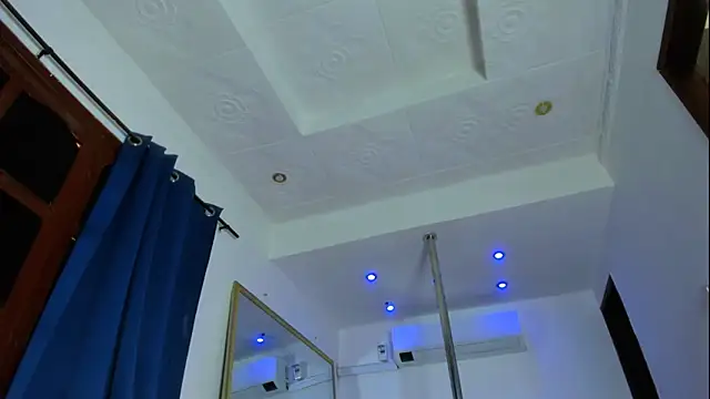 Zaira_Luxe's cam snapshot