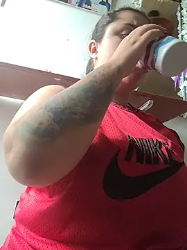 CurvyNoir's cam snapshot